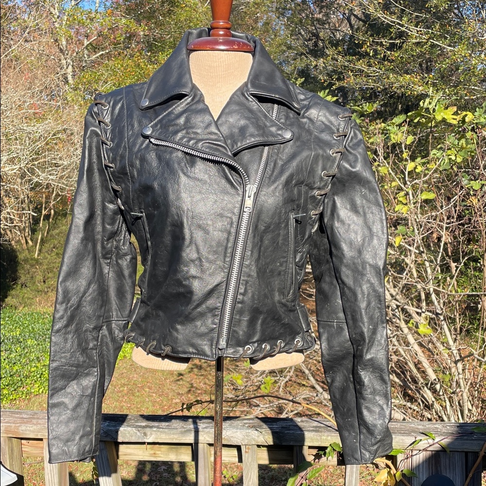 Dallas Premium leather motorcycle jacket size medium
 Vintage